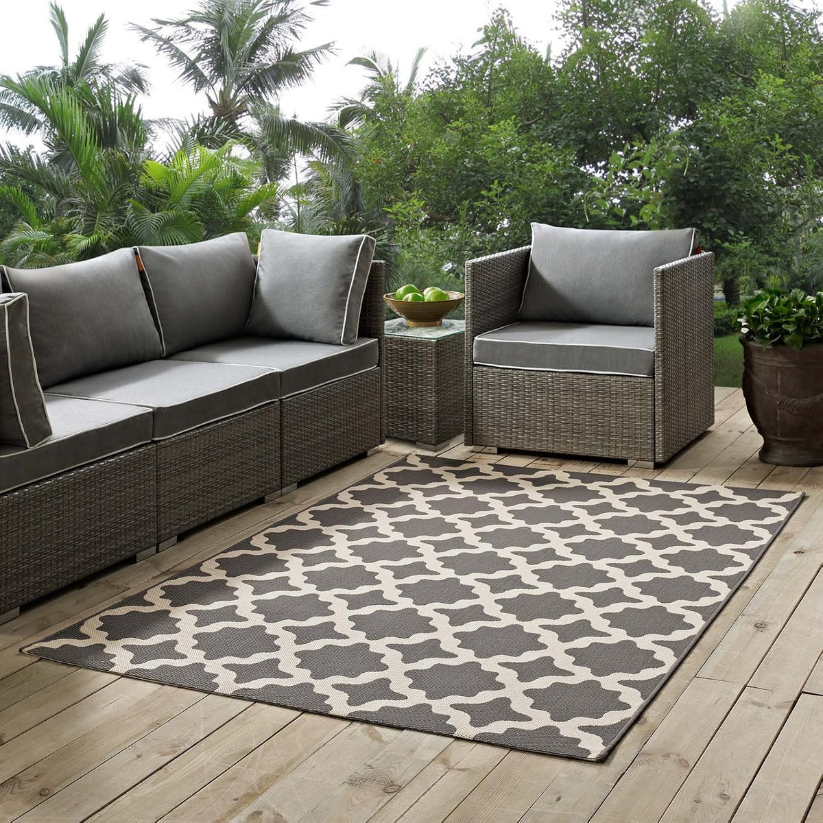 Red and Beige 8x10 Indoor and Outdoor Rug R318