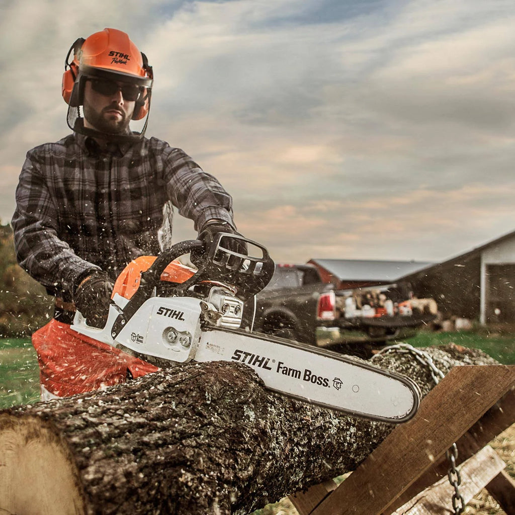 18x22 GAS Chainsaw Q793824