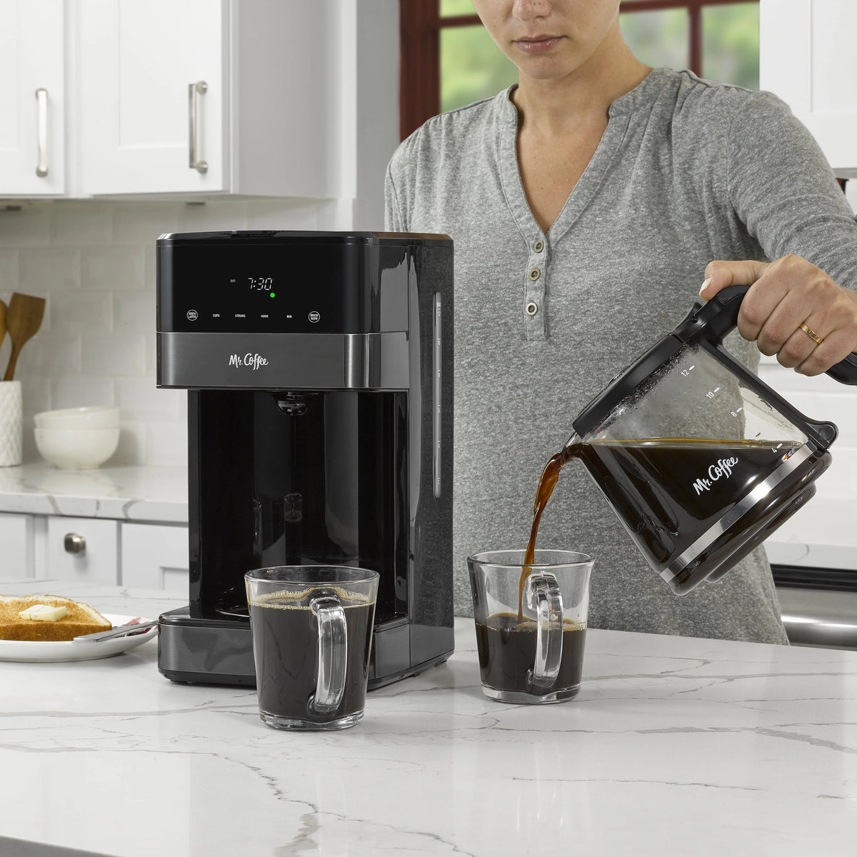 12 Cup Programmable Coffee Maker F92420